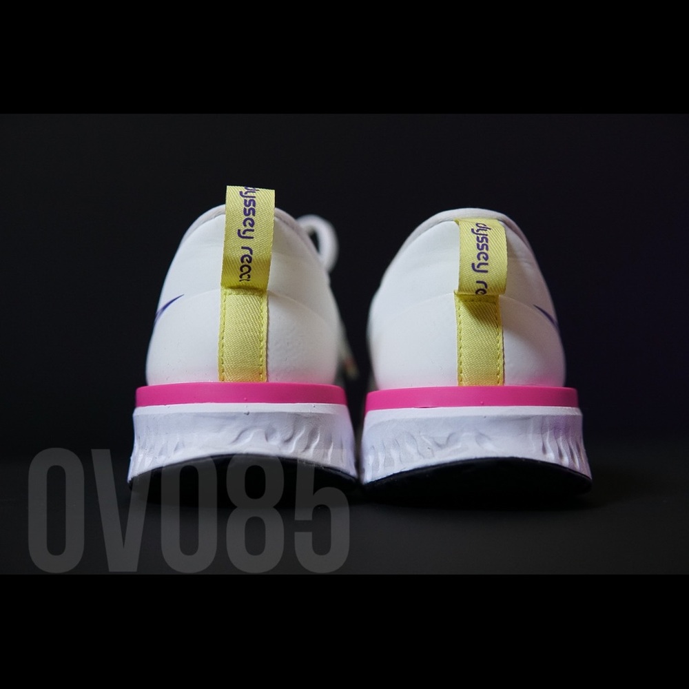 Nike Odyssey React 2 Flyknit - image 3